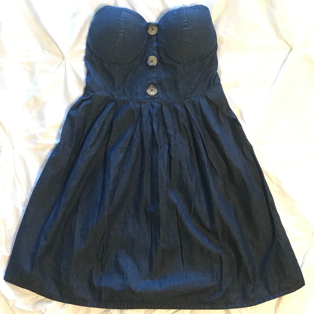 🌵 Derek<3Heart Jean Dress /Tortoise Shell Buttons